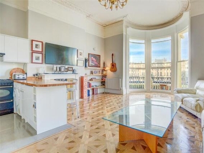 3 Bedroom Apartment For Sale In Hove, East Sussex