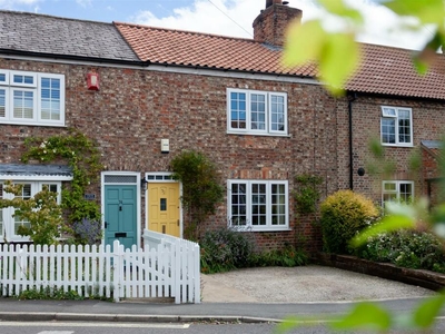 3 bedroom character property for sale in The Old Village, Huntington, York, YO32