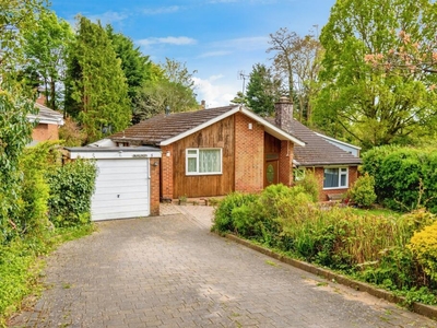 3 bedroom detached bungalow for sale in Bassett Green Drive, Southampton, SO16