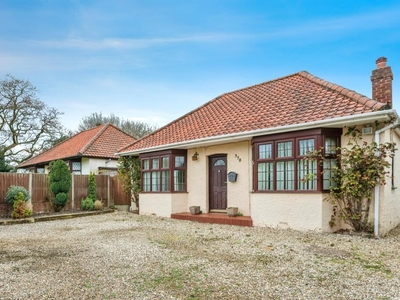 3 bedroom detached bungalow for sale in Buxton Road, Spixworth, Norwich, NR10