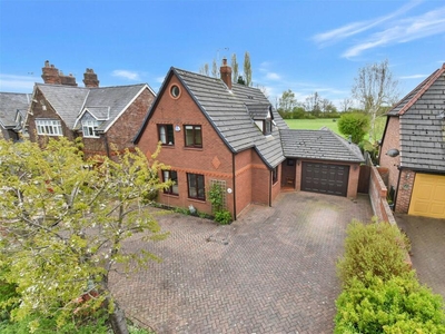 3 bedroom detached house for sale in Beech Cottages, Stretton Road, Stretton, Warrington, WA4