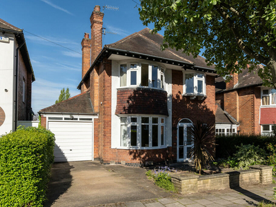 3 bedroom detached house for sale in Repton Road, West Bridgford, NG2