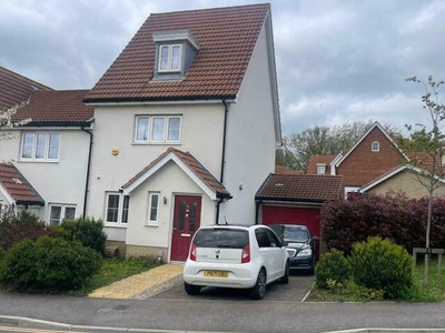 3 Bedroom End Of Terrace House For Rent In Chigwell, Essex