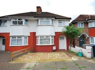 3 bedroom end of terrace house for rent in Tudor Court North, Wembley, Middlesex, HA9 6SF, HA9