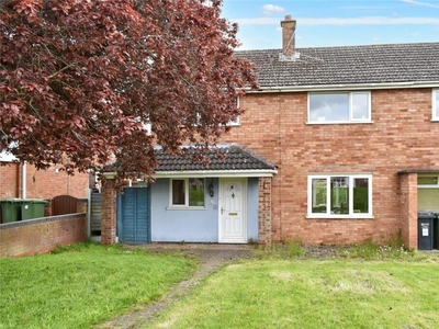 3 bedroom end of terrace house for sale in Bisley Close, Worcester, Worcestershire, WR4