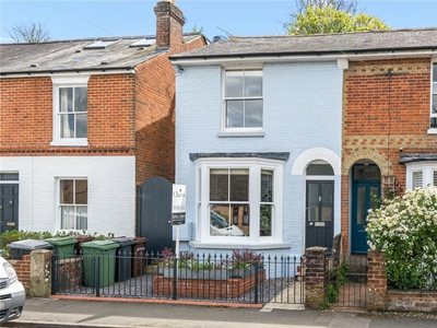 3 bedroom end of terrace house for sale in Greenhill Road, Winchester, Hampshire, SO22