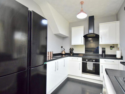 3 Bedroom End Of Terrace House For Sale In Leicester