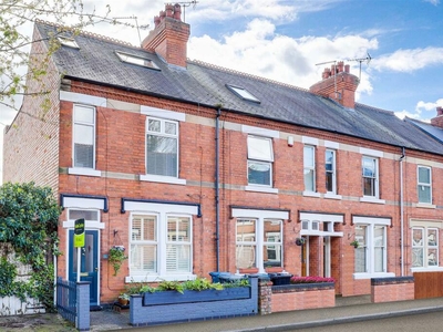 3 bedroom end of terrace house for sale in Richmond Road, West Bridgford, Nottinghamshire, NG2 5GD, NG2