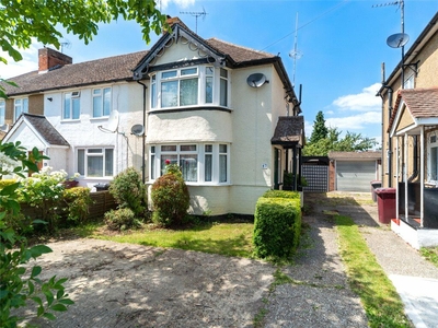 3 bedroom end of terrace house for sale in Shirley Avenue, Reading, Berkshire, RG2