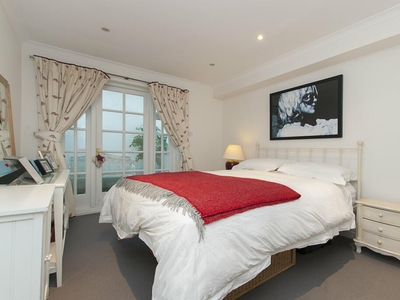 3 bedroom flat for rent in 25 Wandsworth Bridge Road, , LONDON, SW6