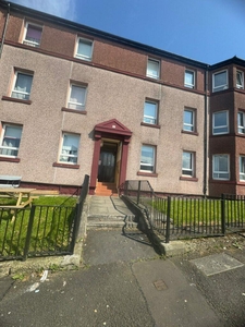 3 bedroom flat for rent in Corsock Street, Haghill, G31