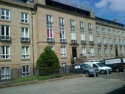 3 bedroom flat for rent in Fettes Row, Edinburgh, EH3