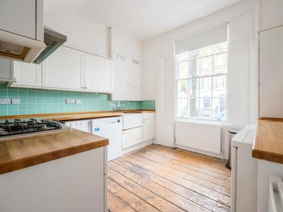 3 Bedroom Flat For Rent In Islington, London