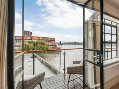 3 bedroom flat for rent in Palace Wharf, London, W6