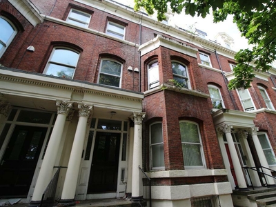 3 bedroom flat for rent in Princes Road, Liverpool, L8 8AD, L8