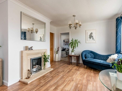 3 bedroom flat for sale in 5 Bonaly Rise, Edinburgh, EH13 0QU, EH13