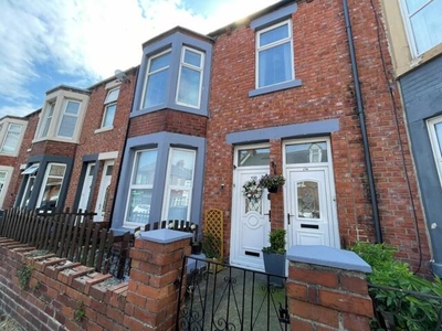 3 Bedroom Flat For Sale In South Shields, Tyne And Wear