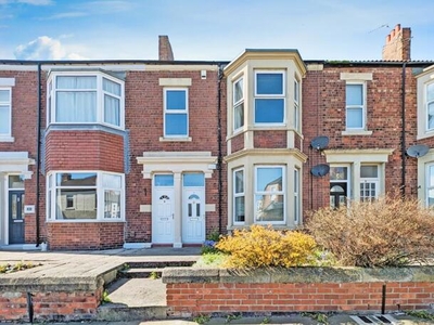 3 Bedroom Flat For Sale In Whitley Bay, Tyne And Wear