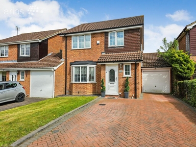 3 bedroom link detached house for sale in Cassia Drive, Earley, Reading, RG6