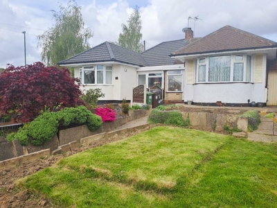 3 bedroom semi-detached bungalow for sale in Wagon Lane, Solihull, B92