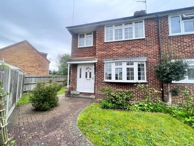 3 Bedroom Semi-detached House For Rent In Chelmsford, Essex