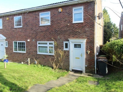 3 bedroom semi-detached house for sale in Barford Rise, LU2