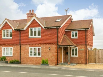 3 Bedroom Semi-detached House For Sale In Alfold, Cranleigh