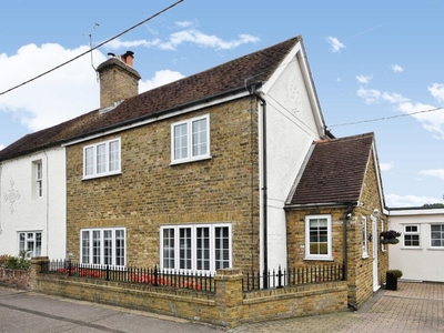 3 bedroom semi-detached house for sale in Broomfield Road, Chelmsford, CM1