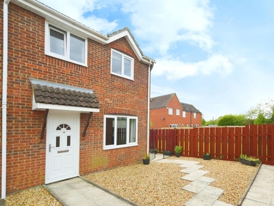 3 bedroom semi-detached house for sale in Burgess Close, Stratton, Swindon, SN3