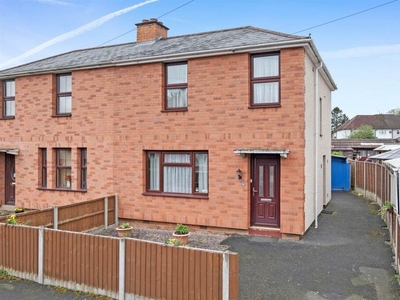 3 bedroom semi-detached house for sale in Coventry Avenue, St. John's, Worcester, WR2