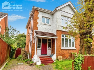 3 bedroom semi-detached house for sale in Dale Road, Southampton, Hampshire, SO16