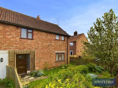 3 Bedroom Semi-detached House For Sale In Eastfield
