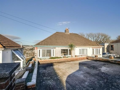 3 Bedroom Semi-detached House For Sale In Higher Compton