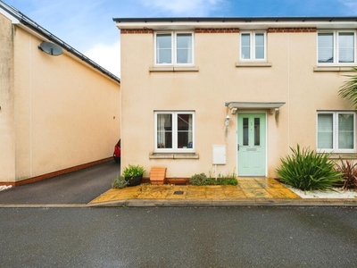 3 bedroom semi-detached house for sale in Larch Close, Emersons Green, Bristol, BS16