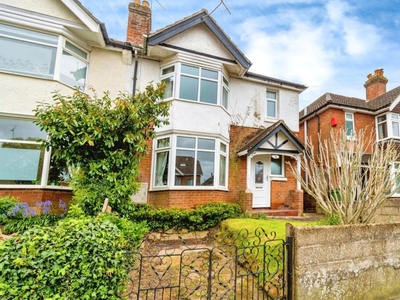 3 bedroom semi-detached house for sale in Newlands Avenue, Southampton, SO15