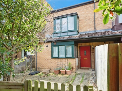 3 bedroom semi-detached house for sale in Nicholson Grove, Grange Farm, Milton Keynes, Buckinghamshire, MK8