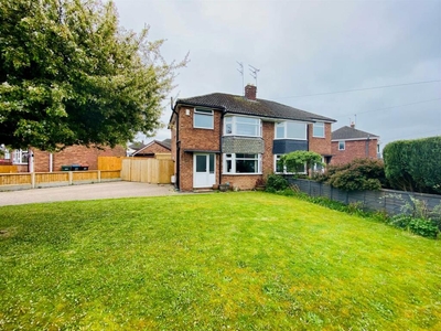 3 bedroom semi-detached house for sale in Oldfield Crescent, Chester, CH4