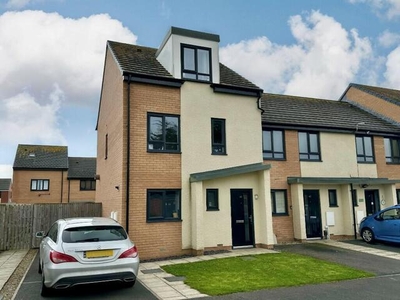 3 Bedroom Semi-detached House For Sale In Redcar, North Yorkshire