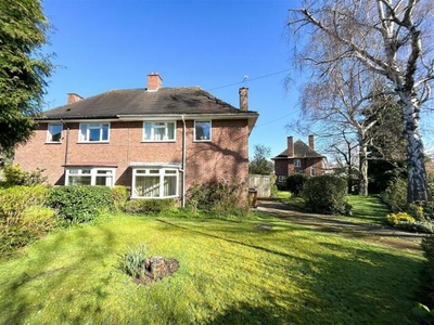 3 Bedroom Semi-detached House For Sale In Solihull