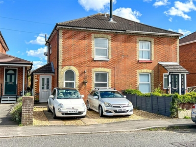 3 bedroom semi-detached house for sale in Spring Road, SOUTHAMPTON, Hampshire, SO19