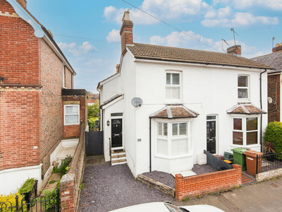 3 bedroom semi-detached house for sale in Springfield Road, Southborough, TN4