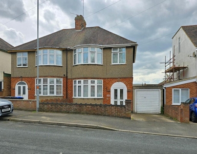 3 bedroom semi-detached house for sale in Whiteland Road, The Headlands, Northampton NN3 2QG, NN3