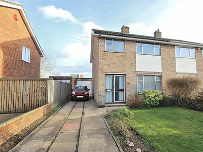 3 bedroom semi-detached house for sale in Windrush Avenue, Bedford, Bedfordshire, MK41