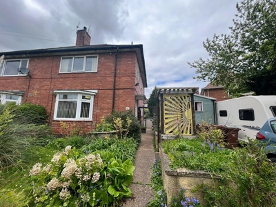 3 bedroom semi-detached house for sale in Woodfield Road, Nottingham, NG8