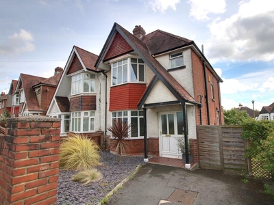 3 bedroom semi-detached house for sale in Woodmill, Southampton, SO18