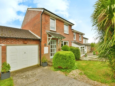 3 bedroom semi-detached house for sale in Yealmpstone Close, Plymouth, PL7