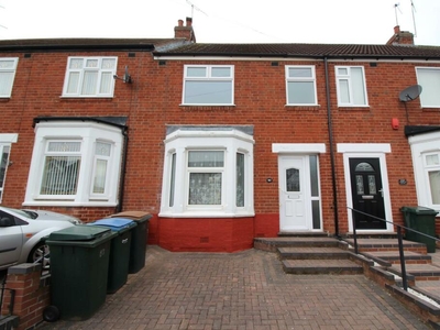 3 bedroom terraced house for rent in Dickens Road, Keresley, Coventry, CV6