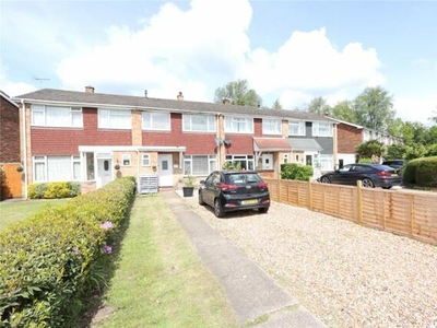 3 Bedroom Terraced House For Rent In Farnborough, Hampshire
