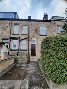 3 bedroom terraced house for rent in Wellington Grove, Bramley, Leeds, LS13 2LQ, LS13