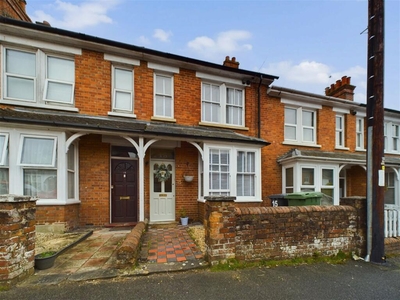 3 bedroom terraced house for sale in Alexandra Road, Basingstoke, RG21 7RG, RG21